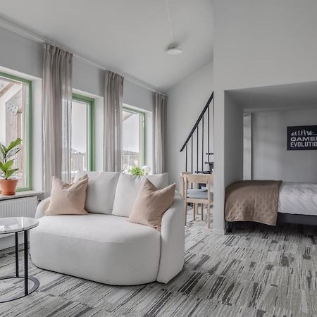 Homex Hotel For Gamers Täby Dış mekan fotoğraf